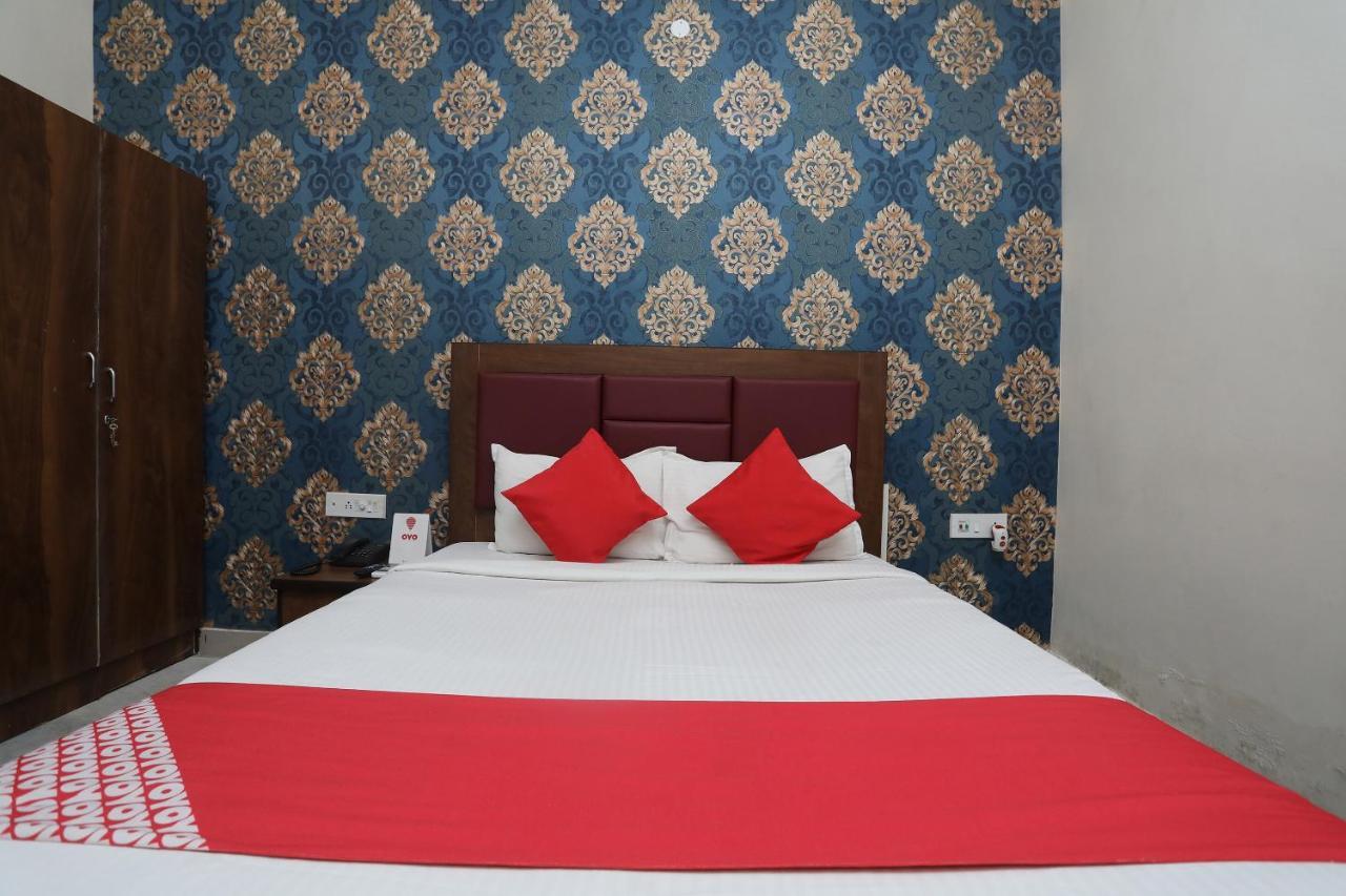 Hotel Flagship 13641 Elgin Terrace Alīpur Esterno foto